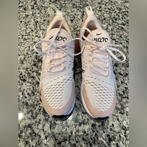 Nike Air Max 270